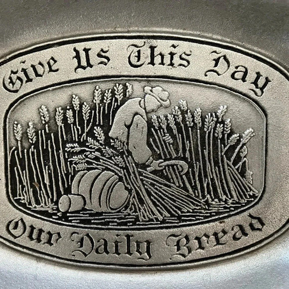Vintage Wilton Armetale- Give Us This Day Our Daily Bread pewter dish - Picture 2 of 11